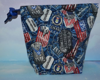 Bolsa de cordão de tecido com etiquetas de identificação da Força Aérea dos EUA, feita com tecido licenciado para ação de dados/ferrolho
