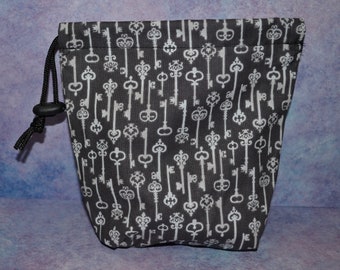 Bolsa de tela con cordón con forma de llave maestra para dados, tarot, maquillaje, D&D, juegos de rol, Pathfinder y piezas de juegos de mesa