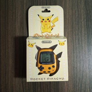 Nintendo Pocket Pikachu MPG-001 1998 Pokemon Virtual Pet Japan with Box Tested New Battery
