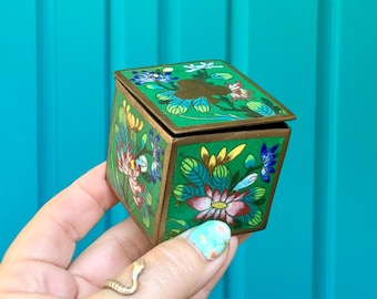 FREE SHIPPING-Vintage Rare Cloisonné Floral & Shamrock Design Square Snuff/Ring Box-Enamel and Brass-Proposal Box-Stash Box-Irish Vibes