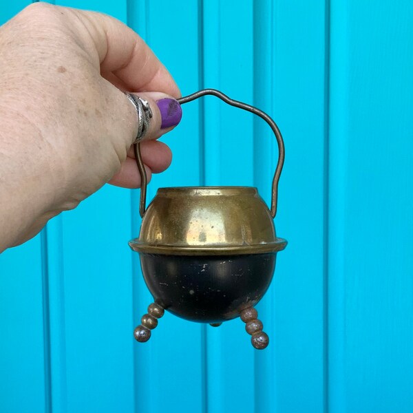 FREE SHIPPING-*Sold Separately* Vintage Unique Brass & Black Metal Footed Cauldron-Witchcraft-Green Witch-Altar Tool/Decor-Incense Burner