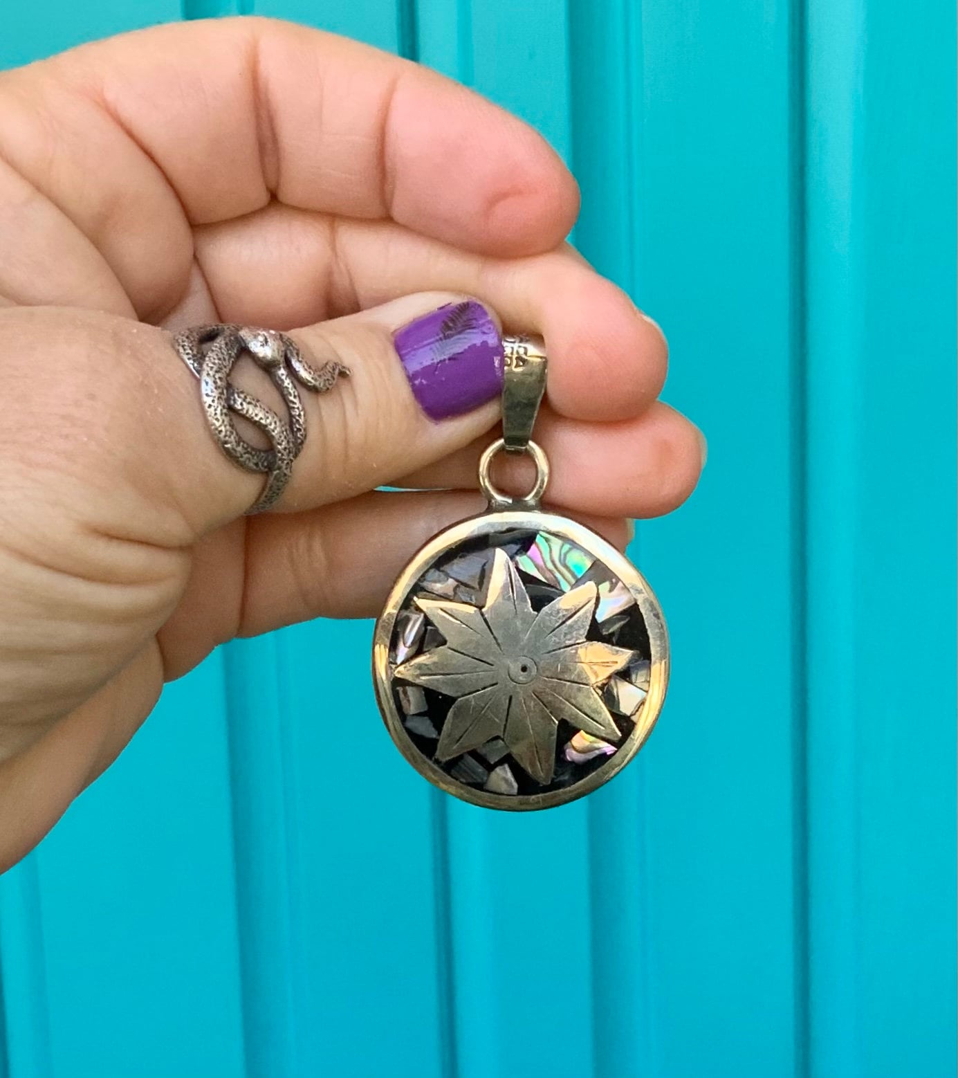 FREE Shipping-vintage Stunning Double Sided Alpaca Silver and MOP