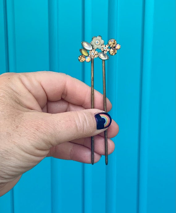 FREE SHIPPING-Vintage Stunning Rare Rhinestone Flower Themed Hair Pin-Hair Stick-Bun Holder-Fairy Hair Accessory-Bridal Hair Accessory-Boho