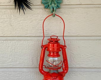 FREE SHIPPING-Vintage 1960’s Winged Wheel No. 350 Red Kerosene Lantern-Made in Japan-Farmhouse-Cottagecore-Valentines Day Decor Gift