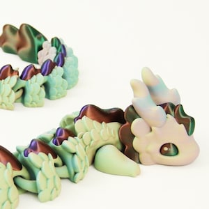 3D Printed Articulated Dragon | Kaida Fidget Spinner Stress Relief Toy | Multicolor Rainbow Eco-Friendly Decor | Unique Gift Idea