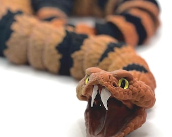 3D Printed Articulated Rattlesnake Fidget Toy: Eco-Friendly Decor