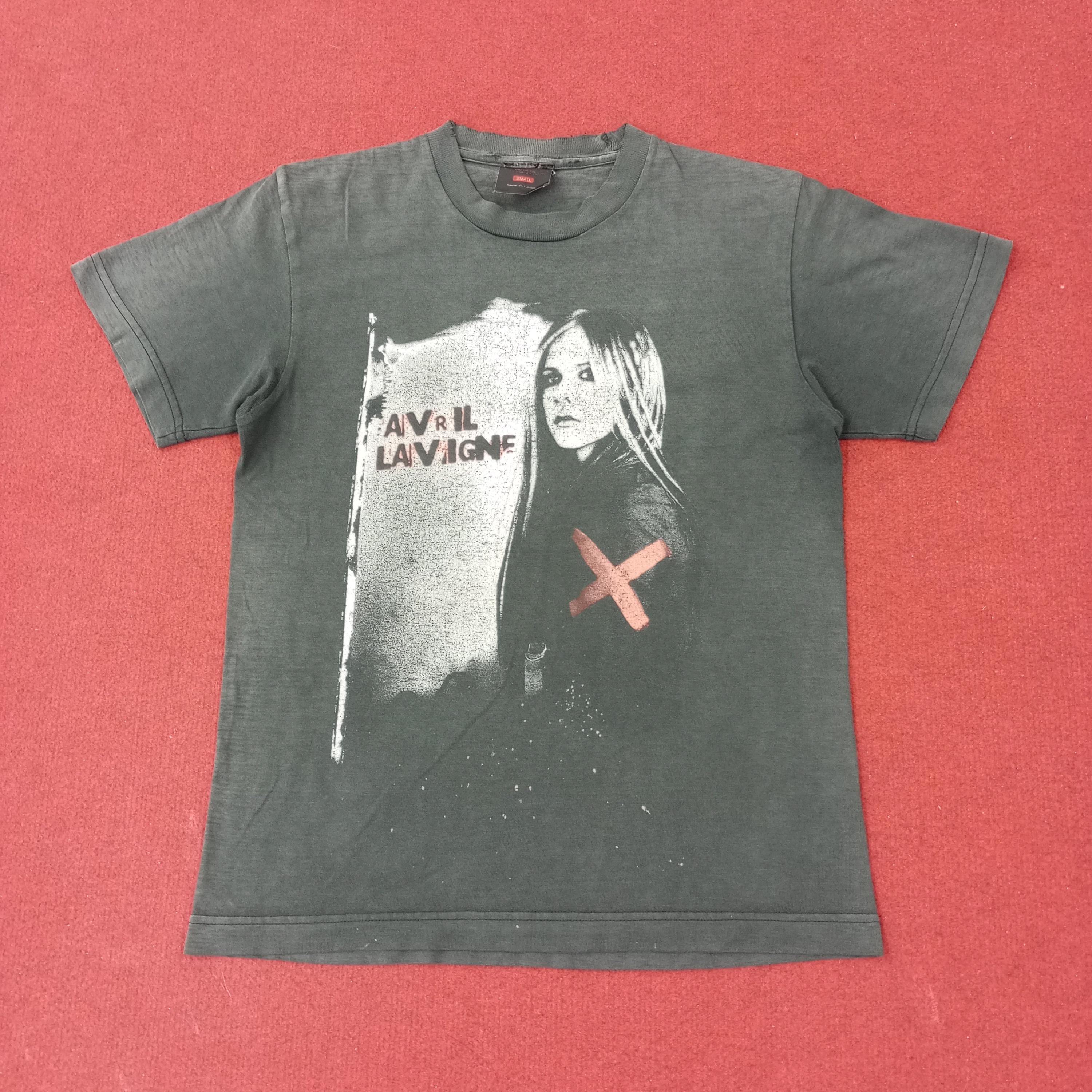 Vintage Avril Lavigne Singer Music Japan 2005 Tour Tshirt - Etsy