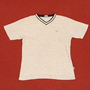 Vintage Bitch Skateboards Small Logo Streetwear Style Tshirt