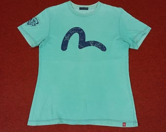 Camiseta vintage con logotipo de estilo urbano de la marca japonesa Evisu