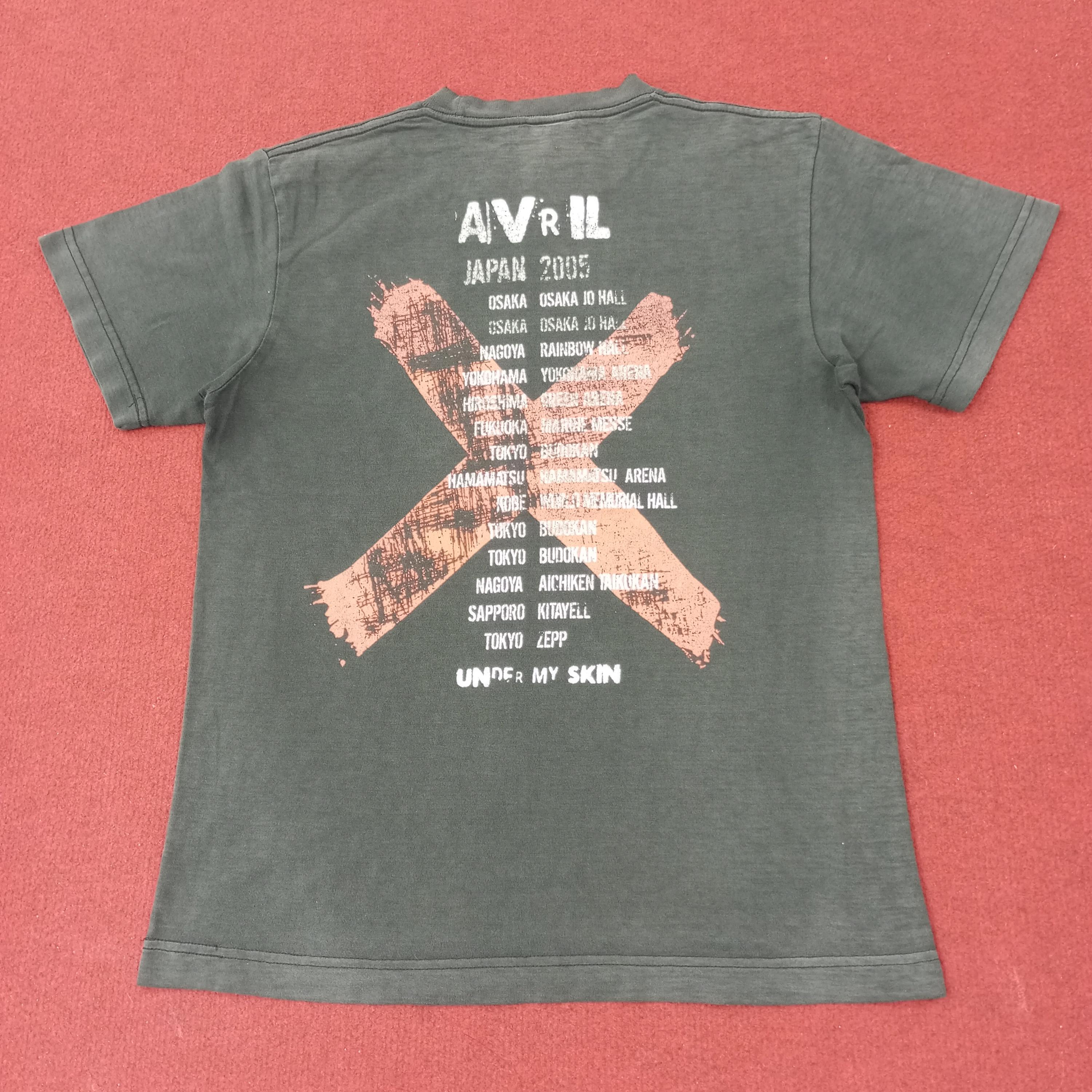 Vintage Avril Lavigne Singer Music Japan 2005 Tour Tshirt - Etsy