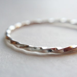 Straight Edge Twisted Ring image 1