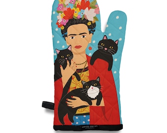 Woman We Admire Collection: Frida Kahlo with Trio Cats Oven Mitt