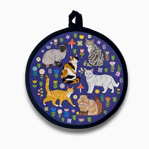 Spring Kitty Cats Round Potholder / Hot Pad