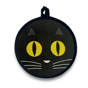 Black Kitty Cat with Big Yellow Eyes Round Potholder / Hot Pad / Oven Mitt