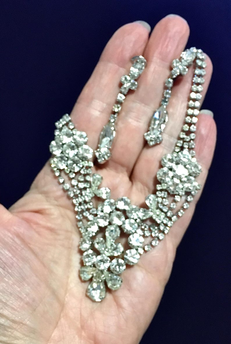 Vintage Diamante Jewellery: Prong set crystal necklace and clip-on earrings image 10
