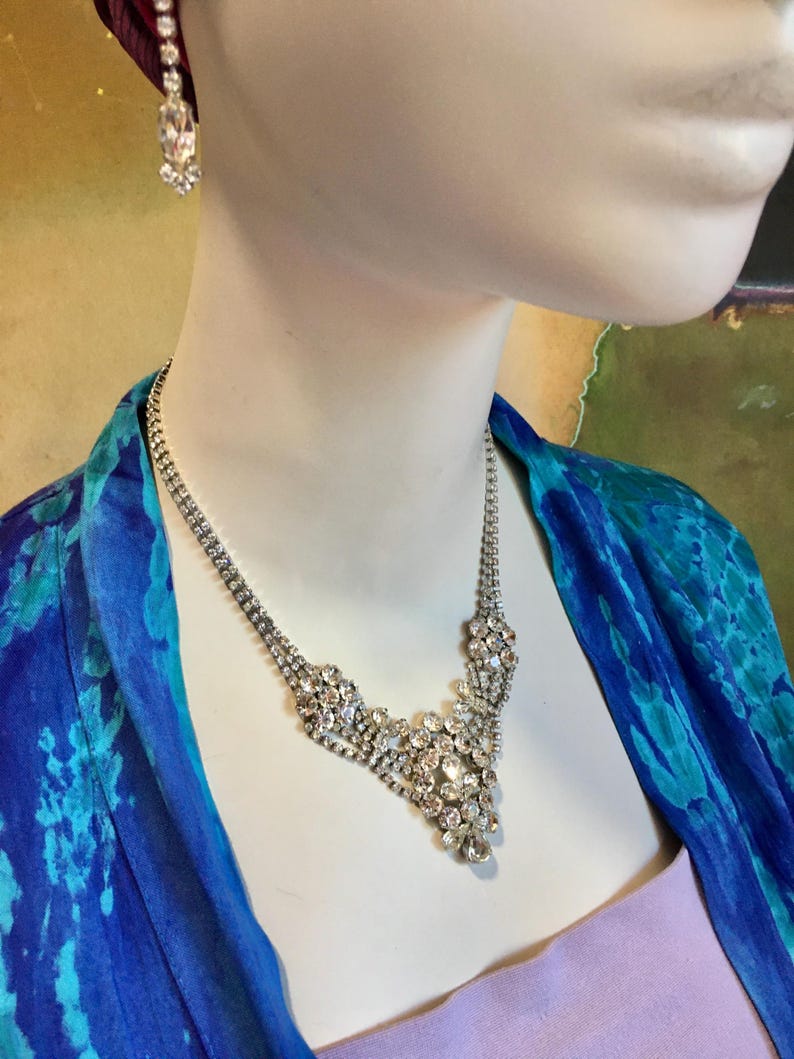 Vintage Diamante Jewellery: Prong set crystal necklace and clip-on earrings image 13