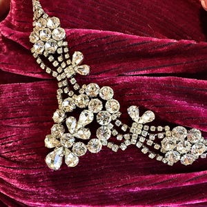 Vintage Diamante Jewellery: Prong set crystal necklace and clip-on earrings image 6