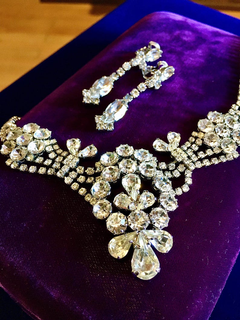 Vintage Diamante Jewellery: Prong set crystal necklace and clip-on earrings image 5