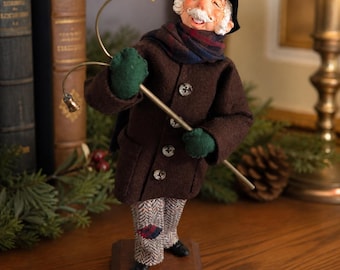 RARE! Simpich The Lamp Lighter Carolers Doll 2000 Production 1980 Design Handmade Colorado Springs. Wood Base. Excellent Condition!