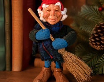 1985 Simpich Elf "Wisp". Handmade Character Doll with Broom. About 6” RARE!