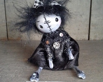 art marca dolls