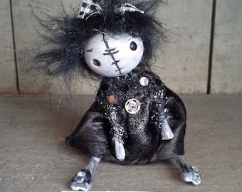 Goth art doll accessory BJD prop miniature creepy cute "IDGY" party favor
