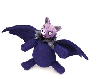 Flying pig BJD Blythe prop felted animal made to order in the color of your preference