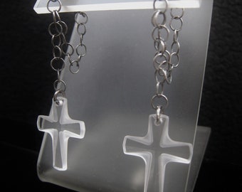 Pendientes de cruz de plata de ley oxidada con cristales esmerilados