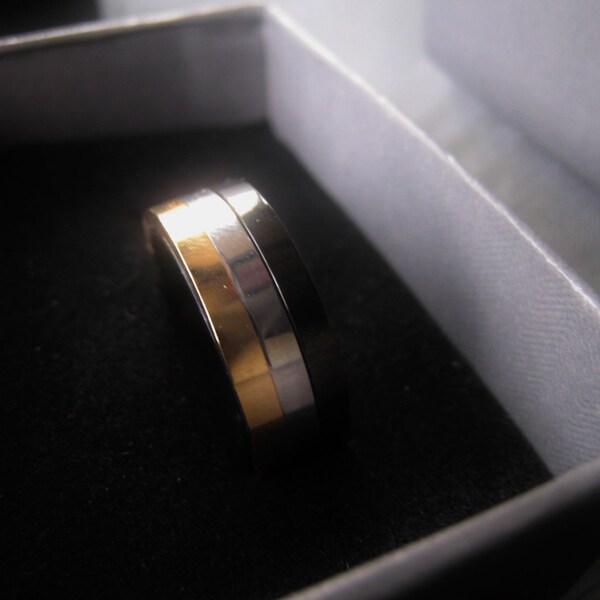 Stainless Steel Two Tone Ring Silver Gold and Black Band Mens Unisex Womens Ring Item No. JE7073