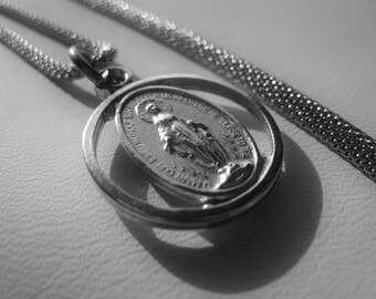 Miraculous Medal Coin Pendant Necklace Silver Spiritual Jewelry Gift for Her JE1941