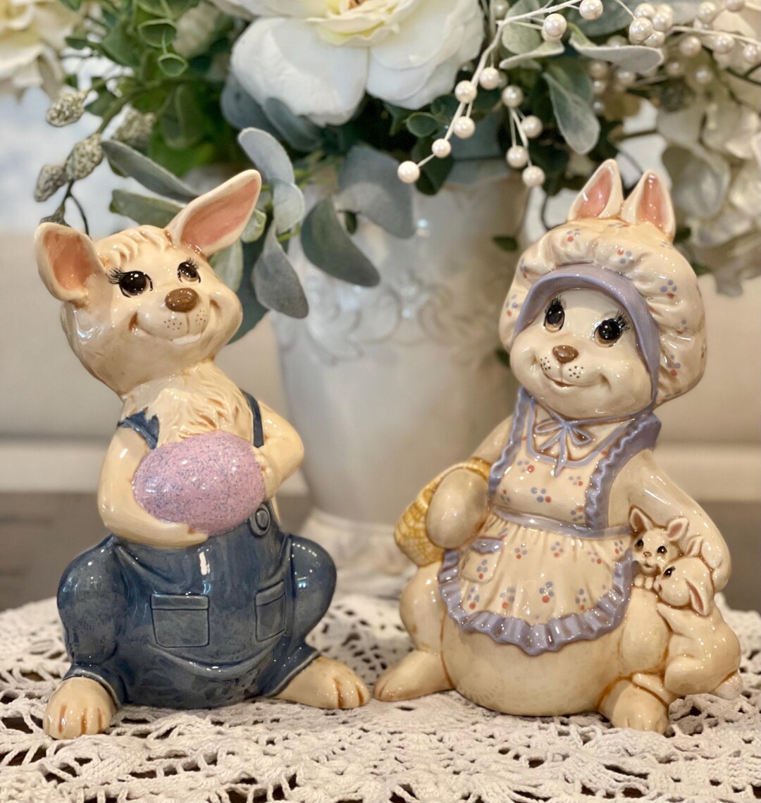 Vintage Byron Mold Easter Bunny Rabbit Figurines 1977 - Etsy