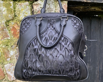 Vintage MIU MIU F/w 2004 Handbag Python Kisslock Purple Bag Clutch