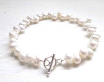 Bridal jewellery, jewelry, wedding jewellery, bridal bracelet, wedding bracelet, handmade ivory freshwater pearl bracelet