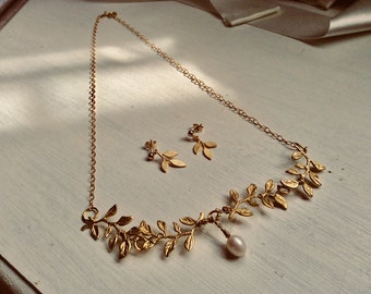 Bridal jewellery, gold jewelry, wedding jewellery, leaf necklace, gold earrings, vintage, olive branch, handmade