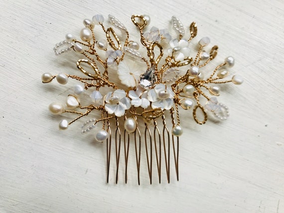 Rose Gold Bridal Comb: Handmade Floral Pearl Wedding Hair  display picture 2