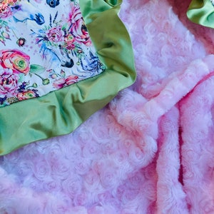 LYRA BABY BLANKET /Gorgeous silky satin print with plush pink minky swirls & 2 satin trim/ Unique baby shower gift/ shabby chic image 4