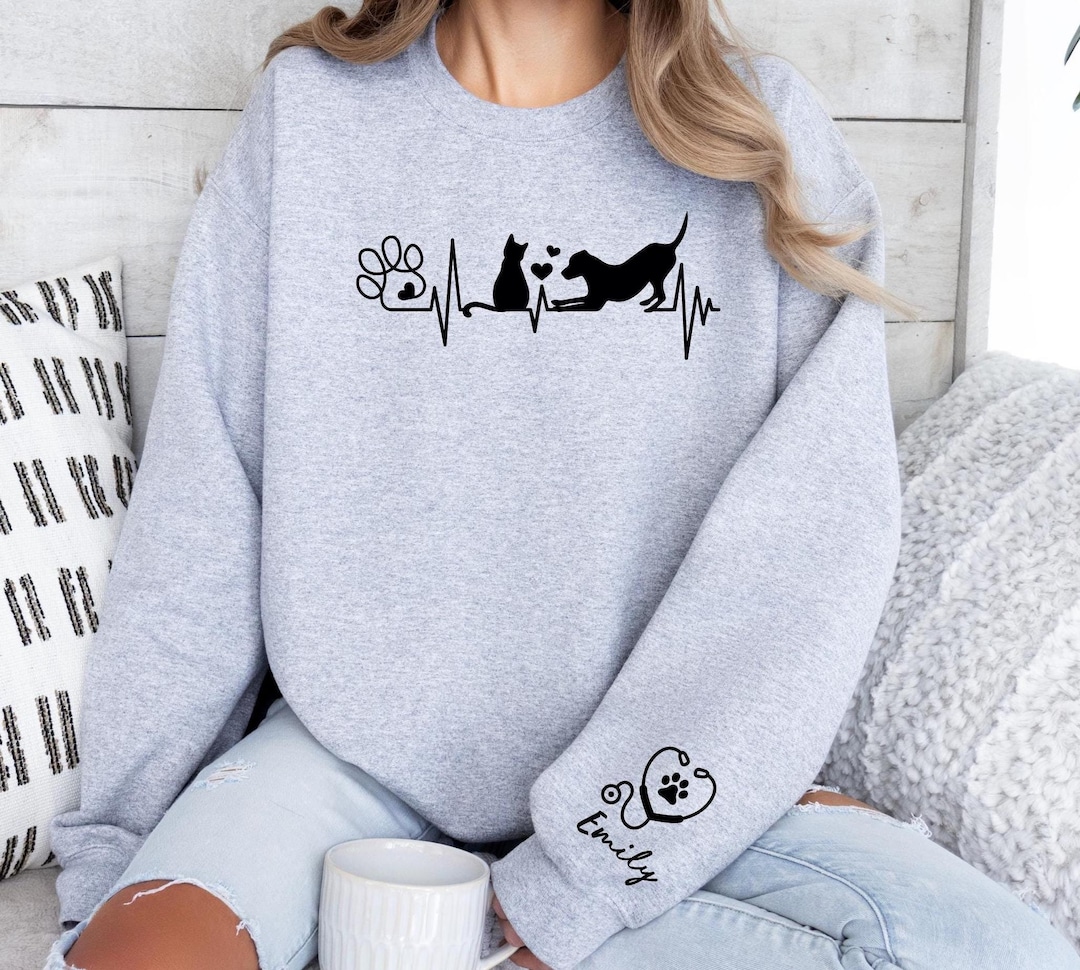 Custom Veterinary Life Sweatshirt With Name, Custom Vet Tech Sweatshirt 2D0786