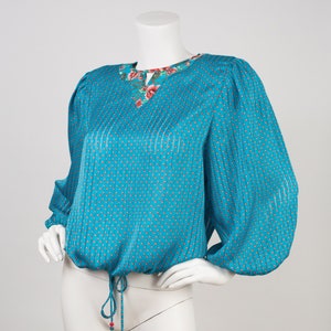 Diane Freis 1980s Vintage Coral & Blue Polka-Dot Georgette Balloon Sleeve Blouse Sz L