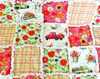 Lap Rag Quilt. Floral Quilt. Farmhouse Quilt Decor. Farm Truck Rag Quilt. Sunroom Decor. Quilt for Sale. Rag Quilt Throw.