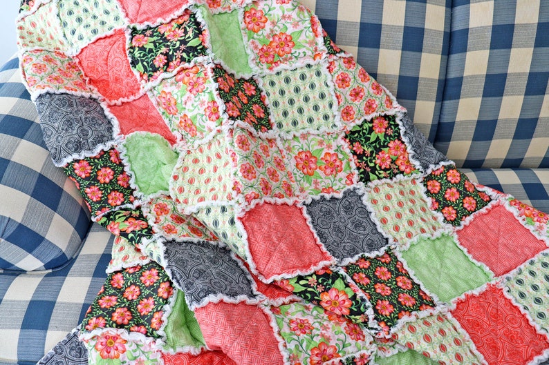 Pink and Green Floral Lap Rag Quilt. Gift for Mom. Lap Quilt for Sale. image 4