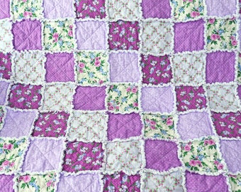 Purple Floral Rag Quilt. Lap Quilt for Mother's Day Gift. Sunroom Decor. Rag Quilt Throw.