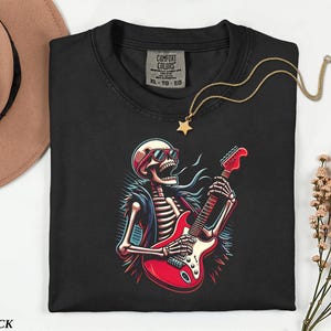 Skeleton Guitarist Halloween T-Shirt: Spooky Retro Music Skull Tee