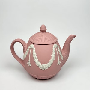 アンティーク雑貨  JASPER WARE TEAPOTS il_300x300.6324743851_gayb.jpg