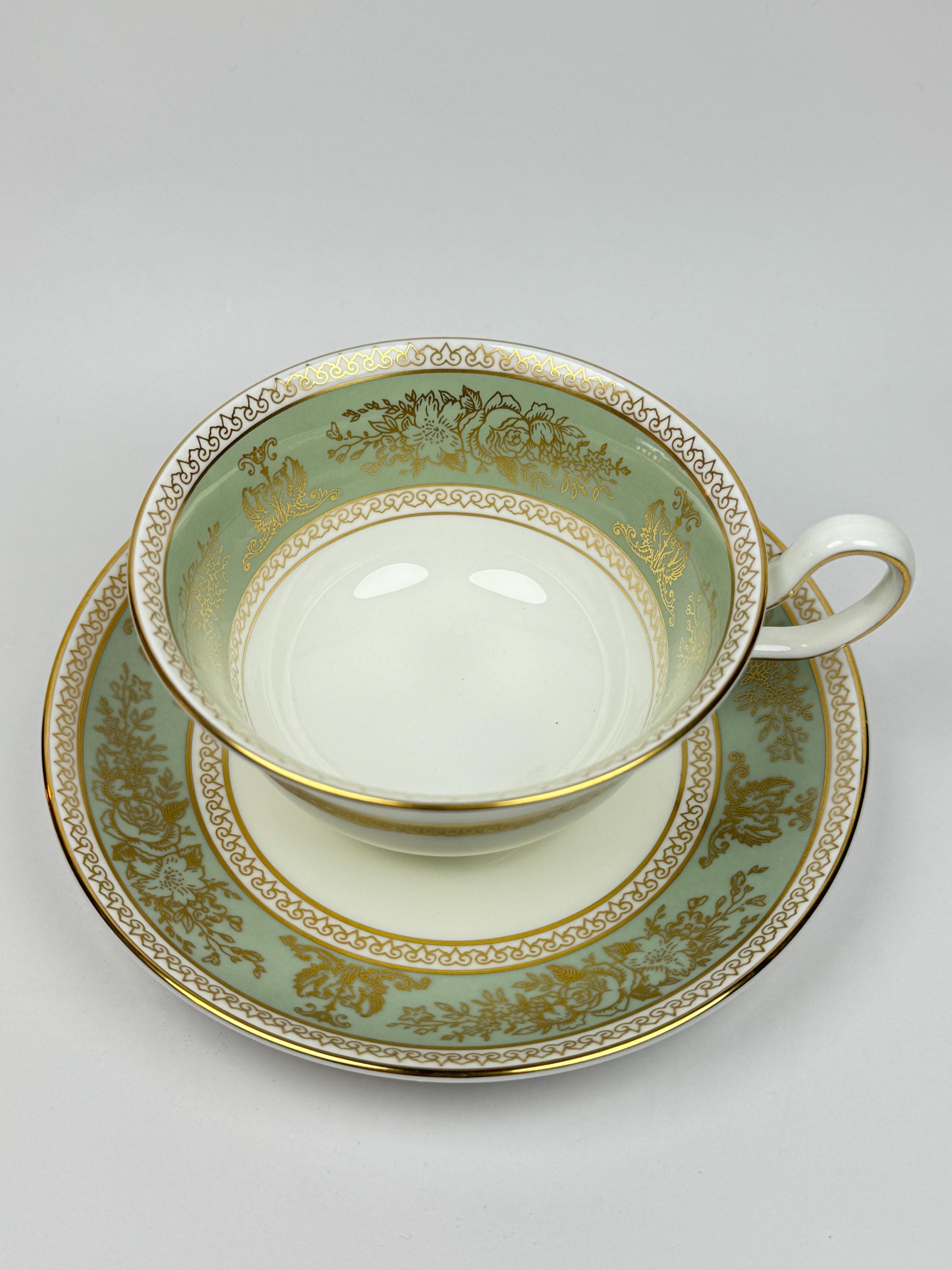 S01773【WEDGWOOD ウェッジウッド】COLUMBIA　POWDER　コロンビアパウダー ルビー プレート 27cm 大皿 ペア ２客 Wedgwood Columbia Sage Green Tea Pot L Size Lee Cup Saucer 4 Set