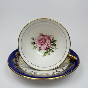 Vintage 1970s Aynsley Cobalt Blue and Gold Tea Cup and Saucer with Pink Cabbage Roses, England Bone China, Tea Party