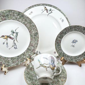 Mint Wedgwood Humming Birds 5pc Place Setting Made in England