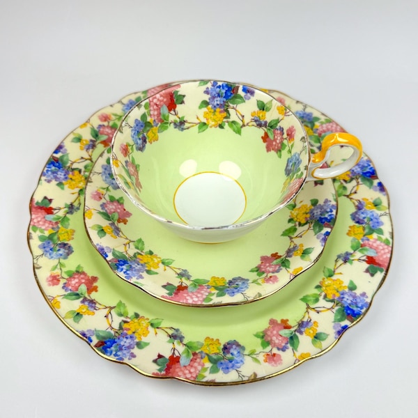 Vintage 1920er-1930er Aynsley Teetasse, Untertasse und Teller Trio Set, Minzgrün mit Blumendeaigns R.N.1563, Made in England