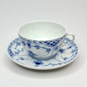 Vintage 1950-1984 Royal Copenhagen Blue Fluted Half Lace Teacup & Saucer Set #713 – Hand Painted Danish Porcelain, First Quality