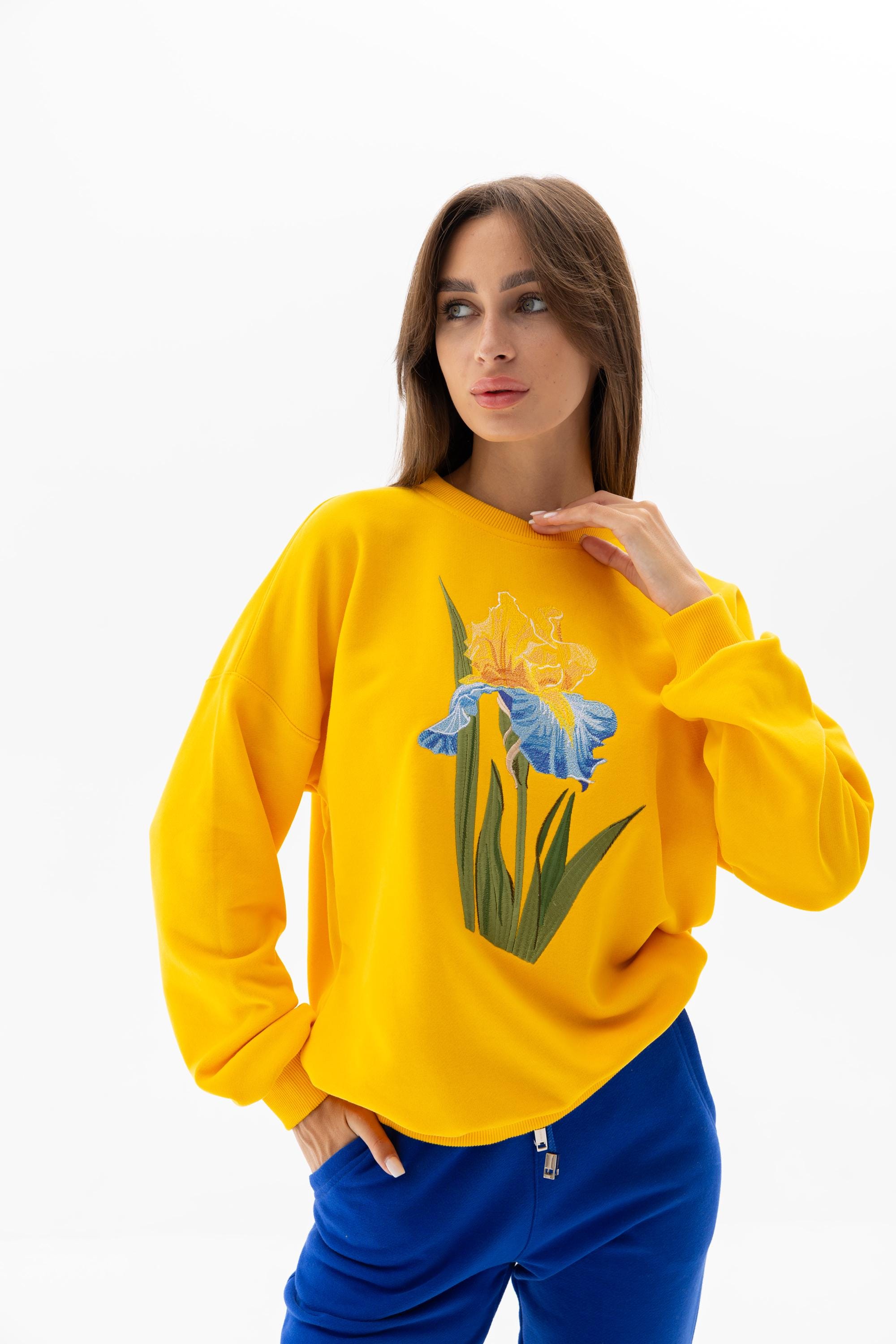Women's Yellow Sweatshirt with Floral Embroidery, Oversized Crewneck Pullover, Casual Long Sleeve Cotton Sweater, Trendy Cozy Top