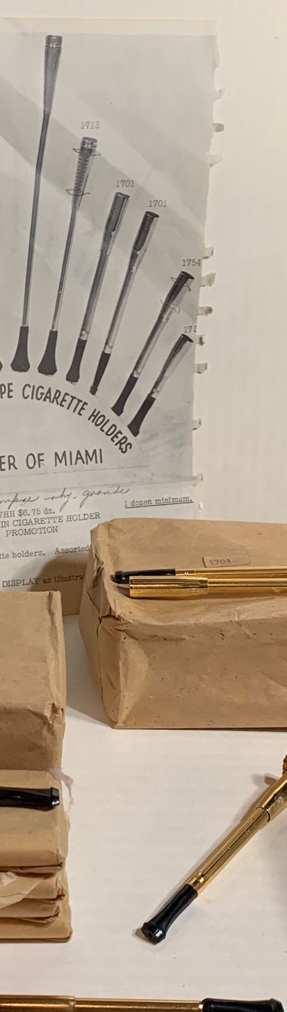 Made in Germmay Real Cigarette Holder 1950s Spring Ejector 4 1/2 Short  Stubby